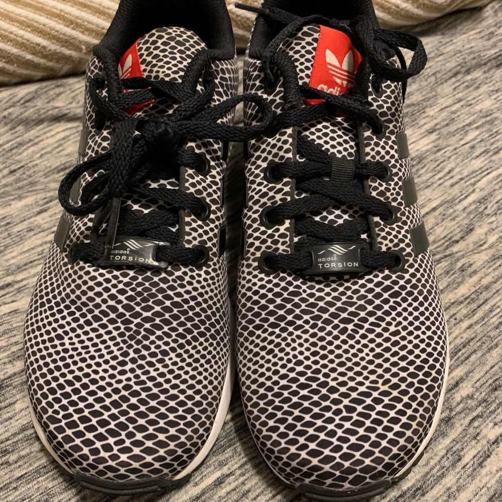 Adidas - Picture 2 of 2